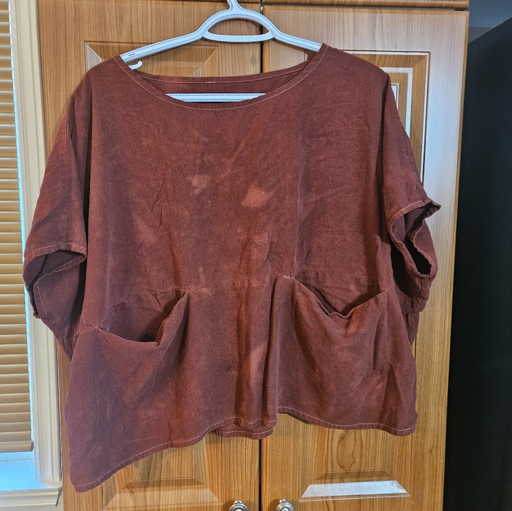 Jamie And The Jones Silk Tee
